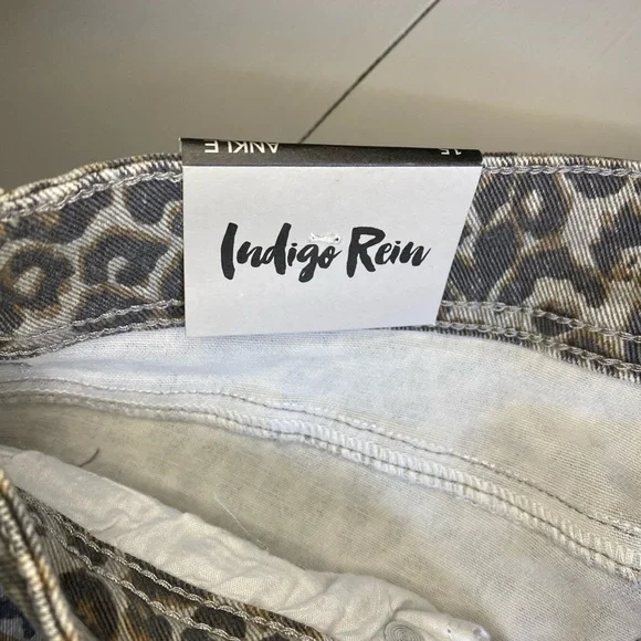 Indigo Rein leopard print cropped skinny jeans - Picture 16 of 16